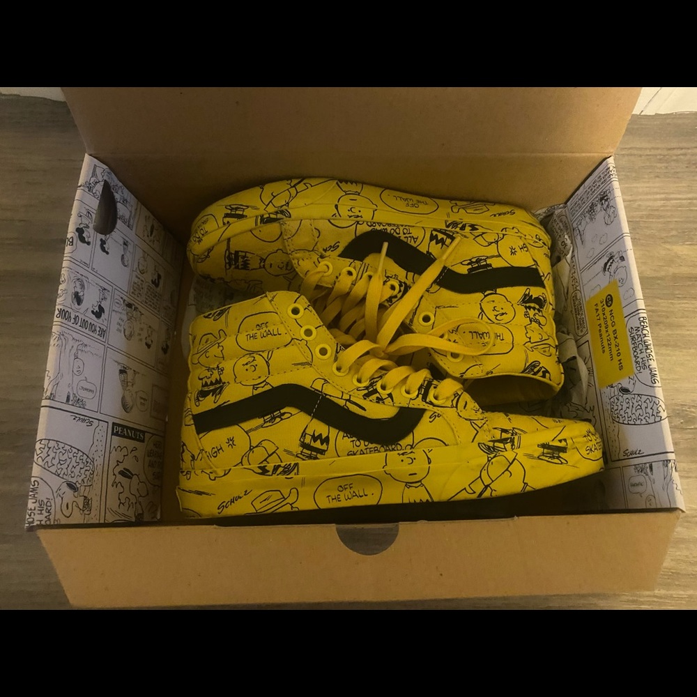 VANS X Peanuts Sk8 Hi Old Skool Charlie Brown Yellow Black High Top Sneaker